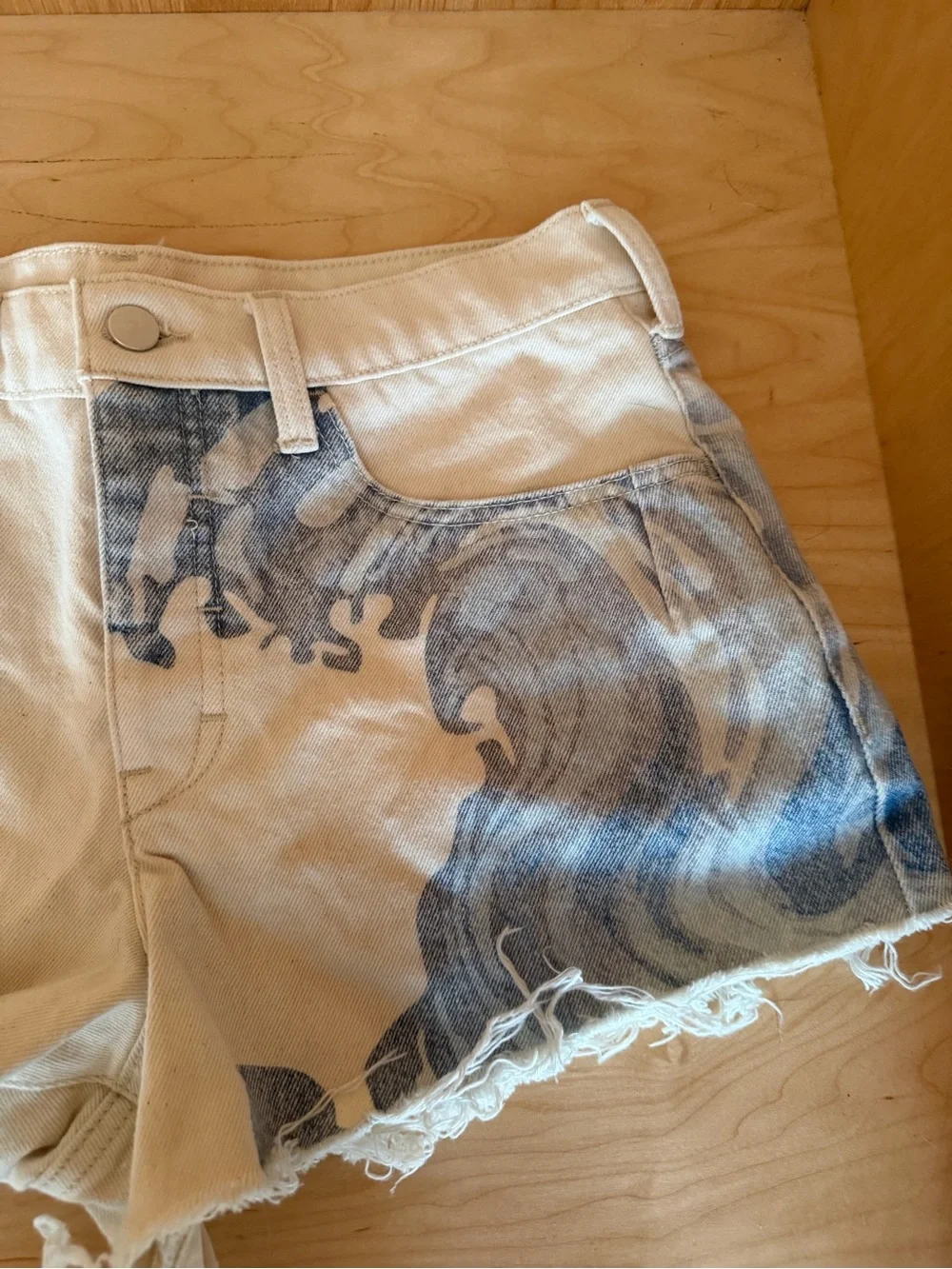 Anthropologie Cream Denim Shorts with Gray Wave Print - Picture 3 of 3